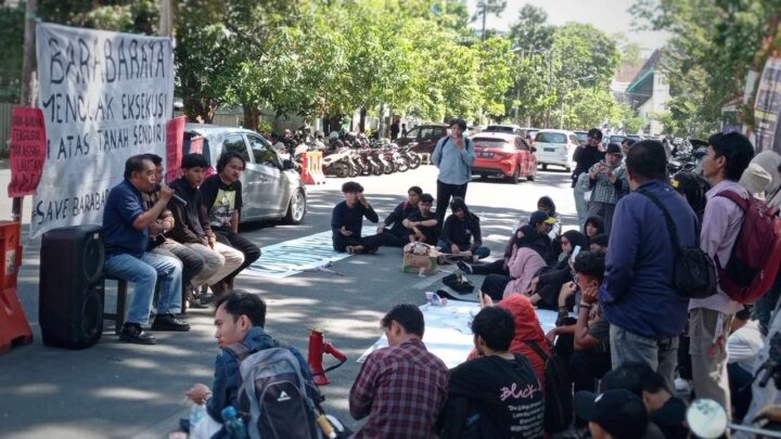 Kembali Gelar Aksi Demonstrasi di PN Makassar, Warga Bara-Barayya Menolak Tergusur Warga Bara-Barayya