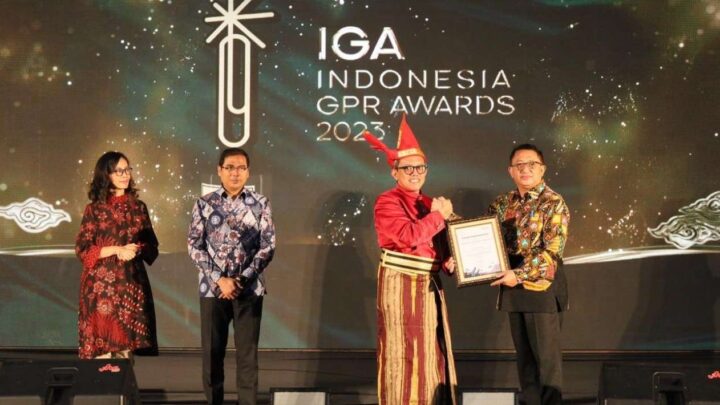 IGA 2023, Danny Pomanto Raih Penghargaan Kategori Wali Kota Terpopuler se-Indonesia danny pomanto