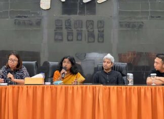 Bareng Konjen India, Pemkot Makassar Selenggarakan Hari Yoga Internasional di Anjungan Pantai Losari