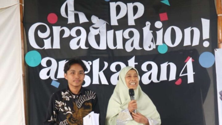 Siswa Le Cendekia Boarding School Launching Buku 'Ambil Baiknya Saja' le cendekia boarding school