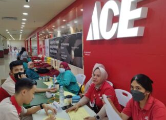Gandeng PMI Sulsel, ACE Hardware Panakkukang Makassar Gelar Donor Darah
