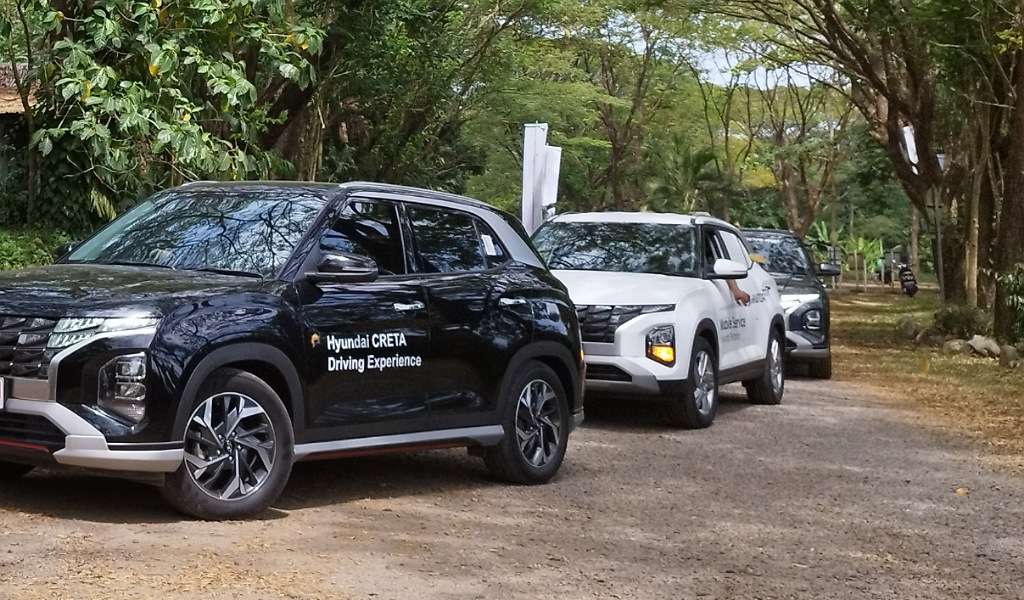 Puluhan Konsumen Konvoi Keliling Makassar dan Ikuti Liburan Seru Bersama Hyundai