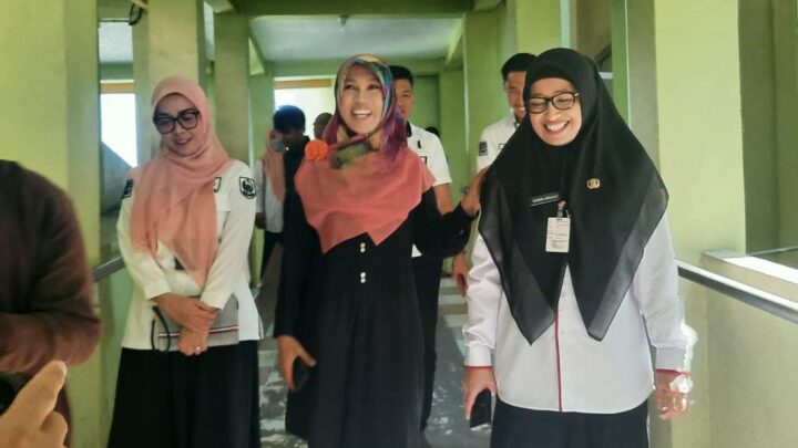 Sudah 5 Bulan Lift Tidak Berfungsi, Sri Rahmi Lakukan Sidak di RSUD Haji Makassar Lift