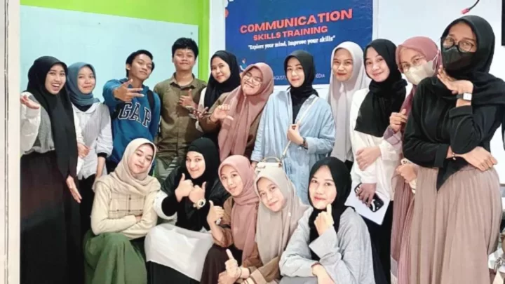 mahasiswa ilmu komunikasi umi