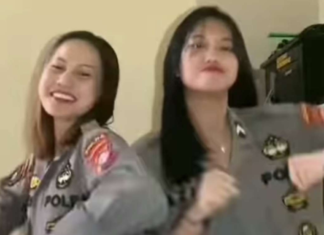 wanita seragam polisi