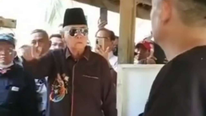 Bentak Polisi, Pimpinan Ponpes Al Zaytun Panji Gumilang: Mana Surat Tugasmu! pimpinan ponpes al zaytun