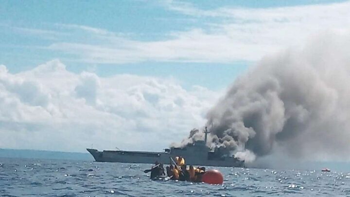 Kapal Perang Milik TNI-AL, KRI Teluk Hading 538 Terbakar di Perairan Selayar kapal milik TNI AL