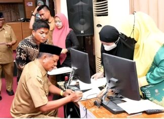 Seluruh Forkopimda dan Pejabat SKPD Serentak Bayar Zakat