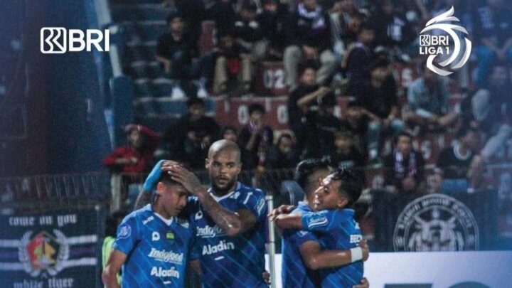 Hasil BRI Liga 1: Persib Bandung Raih Kemenangan Perdana Usai Tekuk Tuan Rumah Persik Kediri 2-1 persib bandung