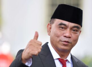 Menteri Komunikasi dan Informatika Budi Arie Sebut Hanya Indonesia yang Larang Judi Online