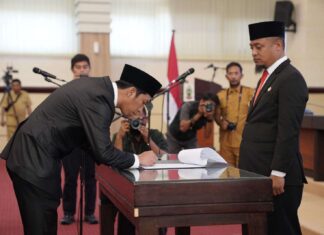 Gubernur Sulsel Lantik Andi Ihsan Sebagai Kepala Biro Umum
