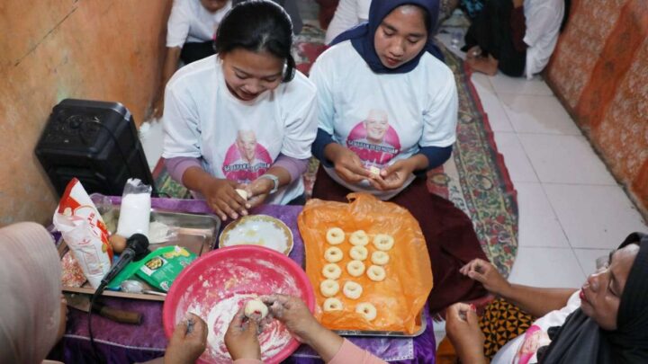 Gerakan Pemuda dan Perempuan Gowa Gelar Pelatihan Membuat Donat Gerakan pemuda dan Perempuan Ganjar