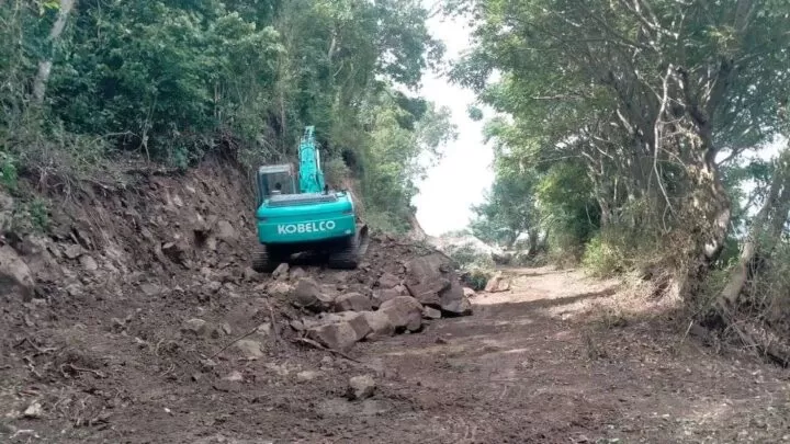 Pemprov Sulsel Lanjutkan Pembangunan Jalan Ruas Tanabau - Ngapaloka - Patumbukkang di Selayar Pemprov Sulsel