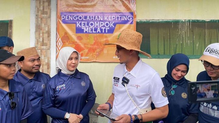 Menparekraf Resmikan Wisata Lantebung Makassar sebagai 75 Desa Wisata Terbaik ADWI 2023 menparekraf sandiaga uno