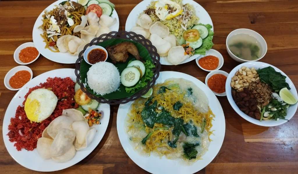 Rekomendasi Tempat Makan Enak di Makassar: RM Lokarasa Perkenalkan Menu Sarapan Harga Terjangkau