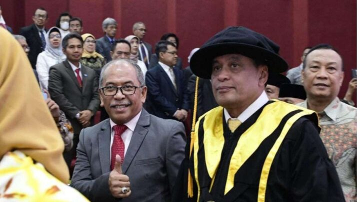NH Raih Gelar Profesor Kehormatan, IAS: sangat Layak, Hidupnya Sangat Bermanfaat untuk Bangsa Profesor