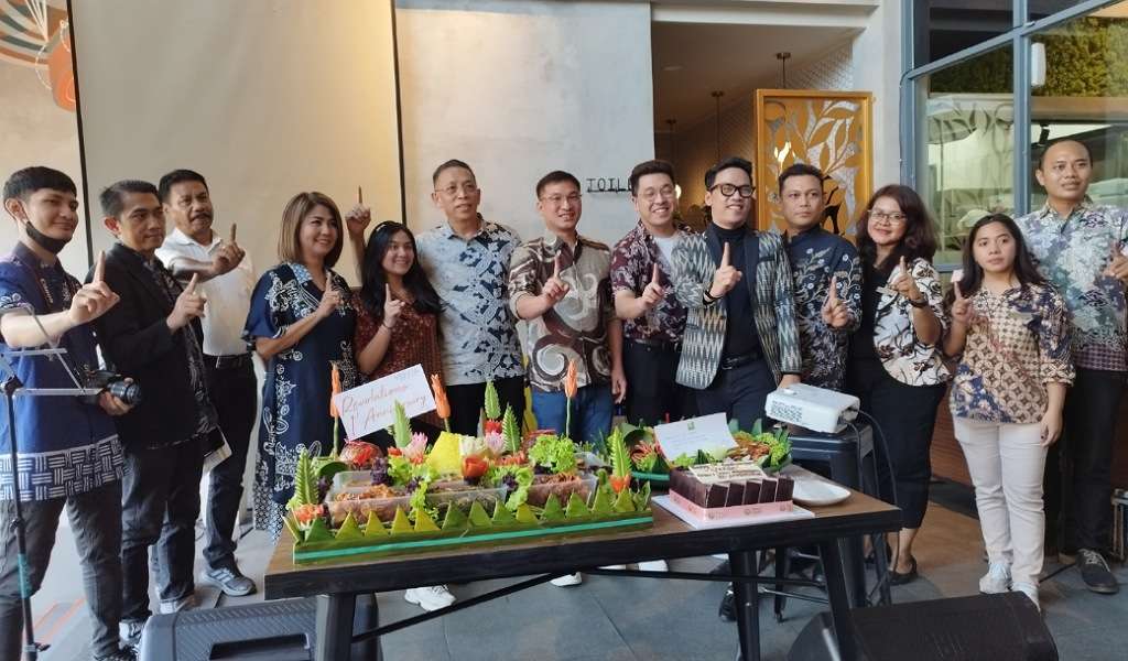 Rayakan Ulang Tahun Pertama, Verda Coffee & Kitchen Makassar Luncurkan Berbagai Perubahan Baru