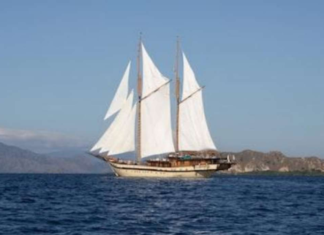 kapal phinisi
