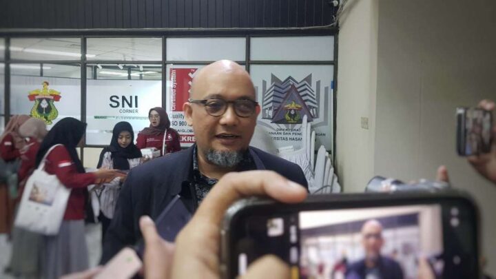 Misteri Pelarian Harun Masiku: Novel Baswedan Sebut Pimpinan KPK Tak Sungguh-sungguh Mencari harun masiku