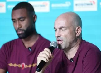 Pelatih PSM Makassar Lelang Barang Pribadi untuk Bantu Tunggakan Gaji Staf dan Tim