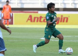 Lawan PSM Makassar, Uston Nawawi Berharap pada Andre Oktaviansyah