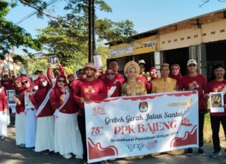 PPK dan PPS se-Kecamatan Bajeng Ikuti Gerak Jalan Santai Karnaval Agustus