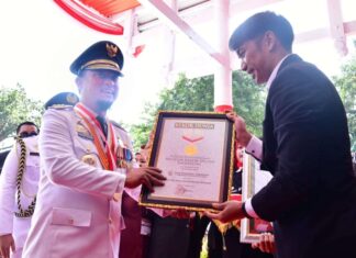 Galakkan Anti Mager, Gubernur Sulsel Raih Penghargaan Museum Rekor MURI