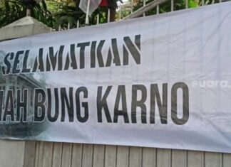 Rumah milik guruh Soekarnoputra