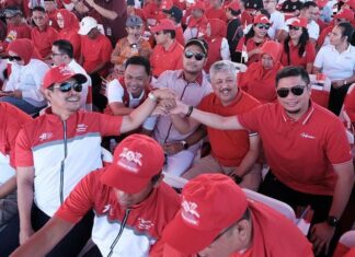 Puncak Pembagian 10 Juta Bendera di Bira Bulukumba, Bupati Gowa: Tumbuhkan Jiwa Nasionalisme Masyarakat