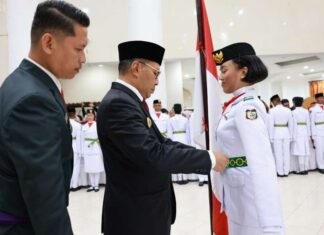 Kukuhkan Paskibraka Kota Makassar 2023, Danny Pomanto: Anda Orang Pilihan Menjalankan Tugas Negara!