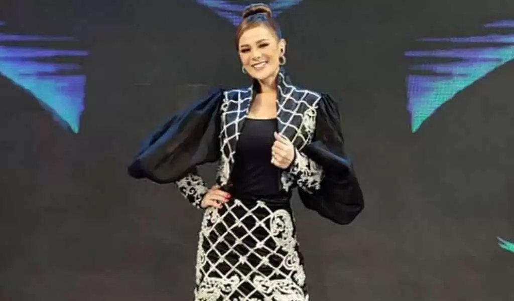 Berkenalan dengan Nanda Maharani Salsabila, Desainer Belasan Tahun yang Lestarikan Keindahan Wastra Nusantara