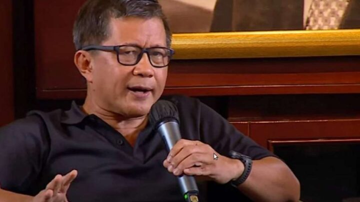 Jawaban Rocky Gerung Usai Dilaporkan ke Polisi Oleh Relawan Jokowi: Saya Minta Maaf... rocky gerung