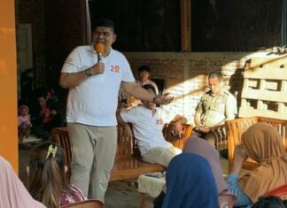 Anhar Rahman Bantu Korban Kebakaran di Bisappu Bantaeng