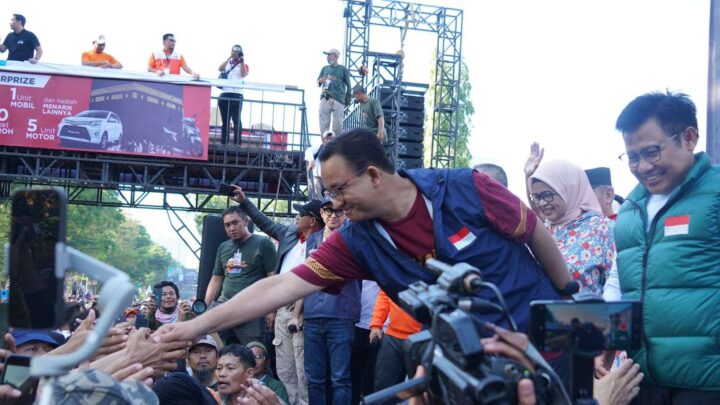 Masyarakat Sulsel Ikuti Jalan Gembira Bersama Anies - Muhaimin Anies-Muhaimin