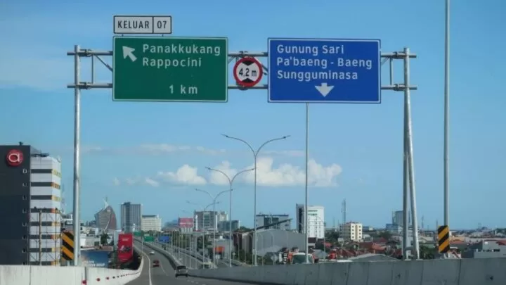 Tarif tol Makassar