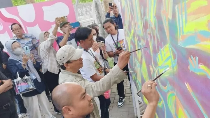 Pasar seni rupa Makassar