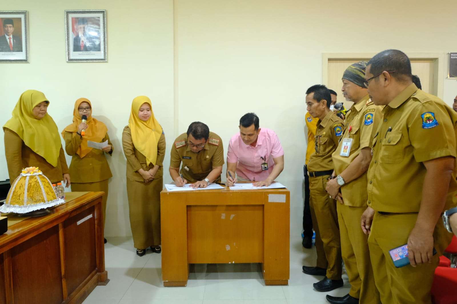 Bupati Iksan Iskandar Pantau Pelayanan di Kantor Bank Sulselbar Cabang Jeneponto