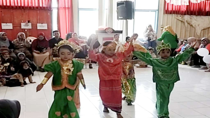 Seru, Kreativitas Siswa Ikuti Berbagai Lomba di Ajang Gebyar PAUD 2023 di Jeneponto Kreativitas Siswa
