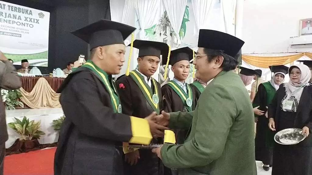 STAI DDI Jeneponto Wisuda 251 Mahasiswa, Bupati Iksan Iskandar Harap ini