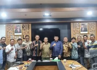 DPRD Luwu Timur dan Pemuda Loeha Raya Tawarkan Solusi Tuntaskan Konflik Tanamalia