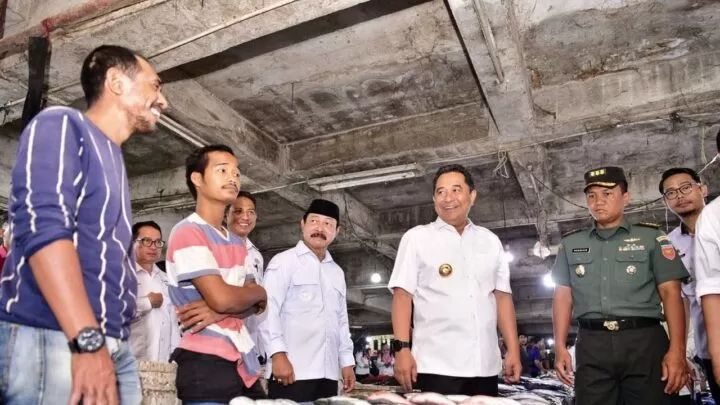 Pj Gubernur Sulsel Kunjungi Pasar Minasa Maupa Gowa, Harga Kebutuhan Pokok Masih Terkendali Pemprov Sulsel