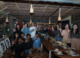 Caleg DPR RI Dapil Sulsel 3 Golda Titing Temui Relawan Ganjar Pranowo