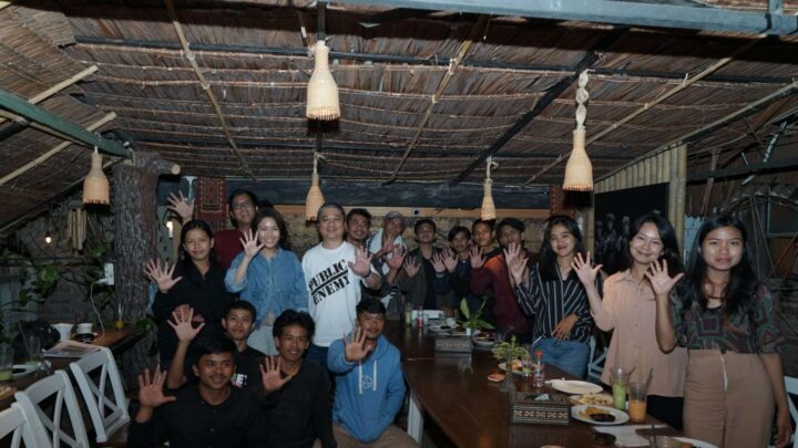 Caleg DPR RI Dapil Sulsel 3 Golda Titing Temui Relawan Ganjar Pranowo Caleg DPR RI