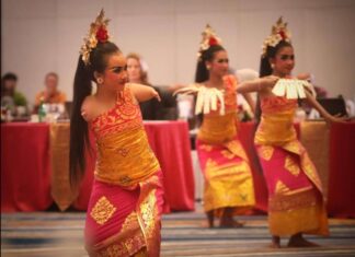 116 Penari Penyandang Disabilitas Unjuk Kemampuan Hari Pertama ASEAN High Level Forum di Makassar