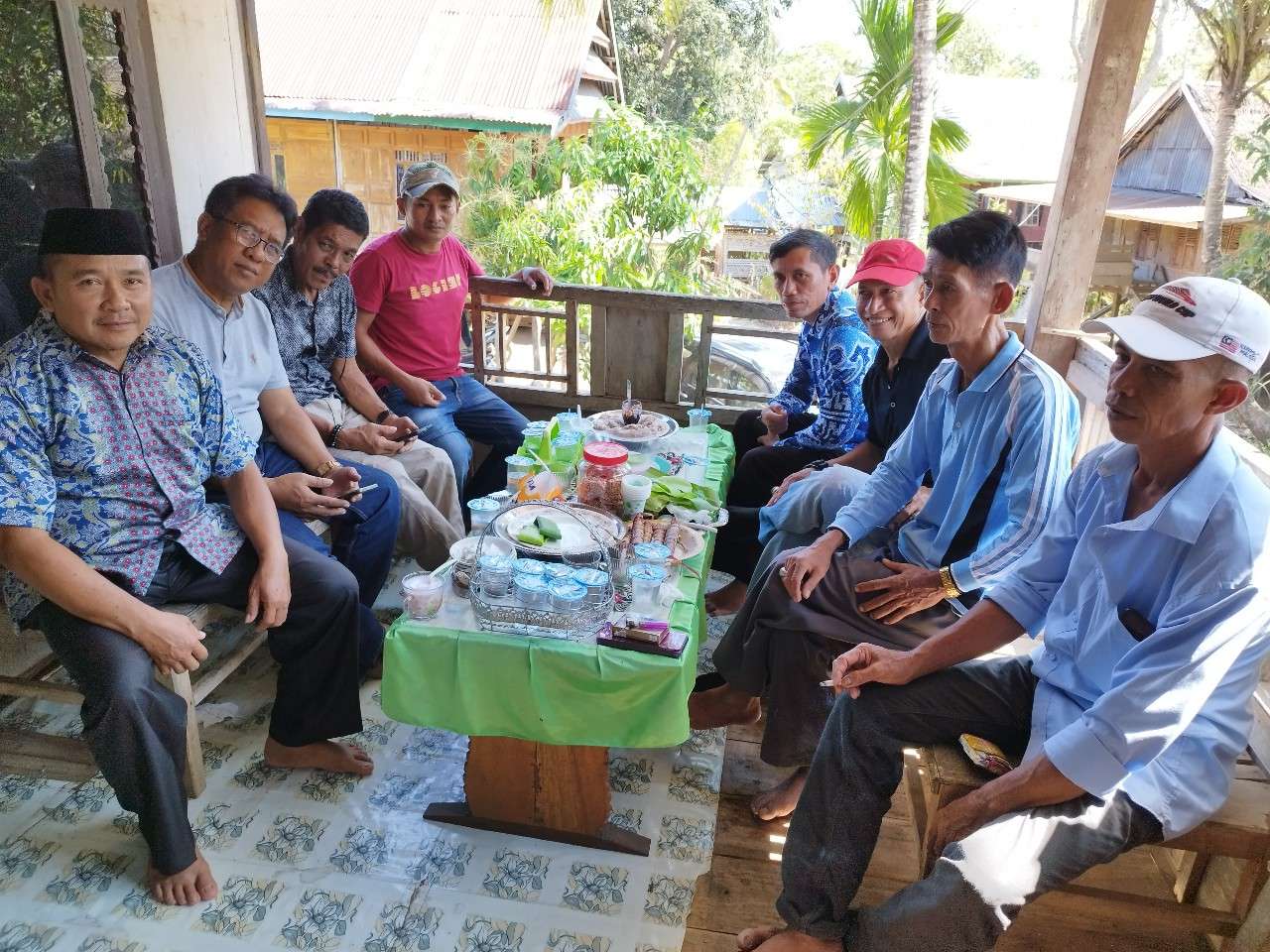 Keseruan Silaturahmi KKB Karaeng Tutu Daeng Matika: Dari Sholawat, Arisan Keluarga Hingga Ziarah Makam di Teteaka