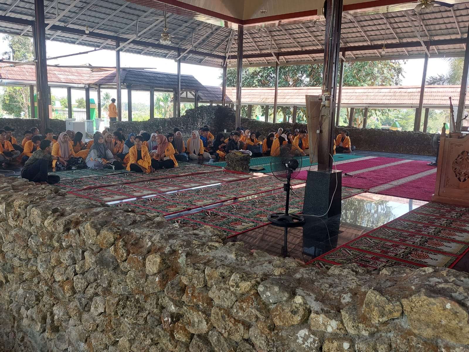 Mahasiswa Prodi Pendidikan Sejarah UNM, Outing Class di Kabupaten Bone dan Wajo