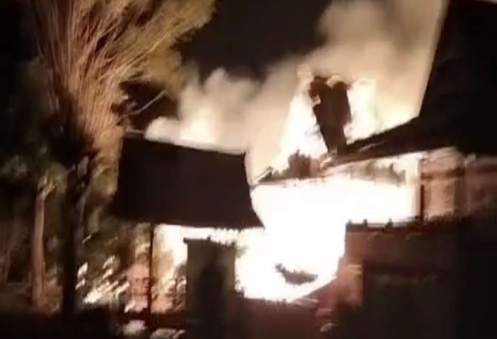 Diduga Akibat Listrik, Enam Unit Rumah di Jeneponto Ludes Terbakar