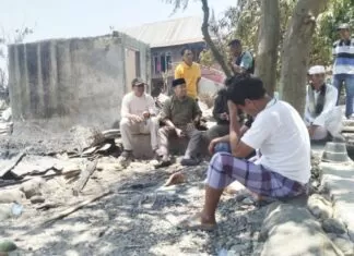 Wakil Ketua DPRD Jeneponto Imam Taufiq Bohari Sambangi Korban Kebakaran