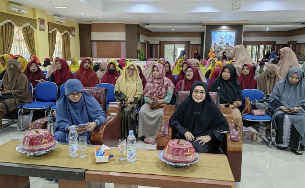 Buka Gema Majelis Taklim, Hamsiah Iksan Harap Dapat Menjadi Pemelihara Persatuan