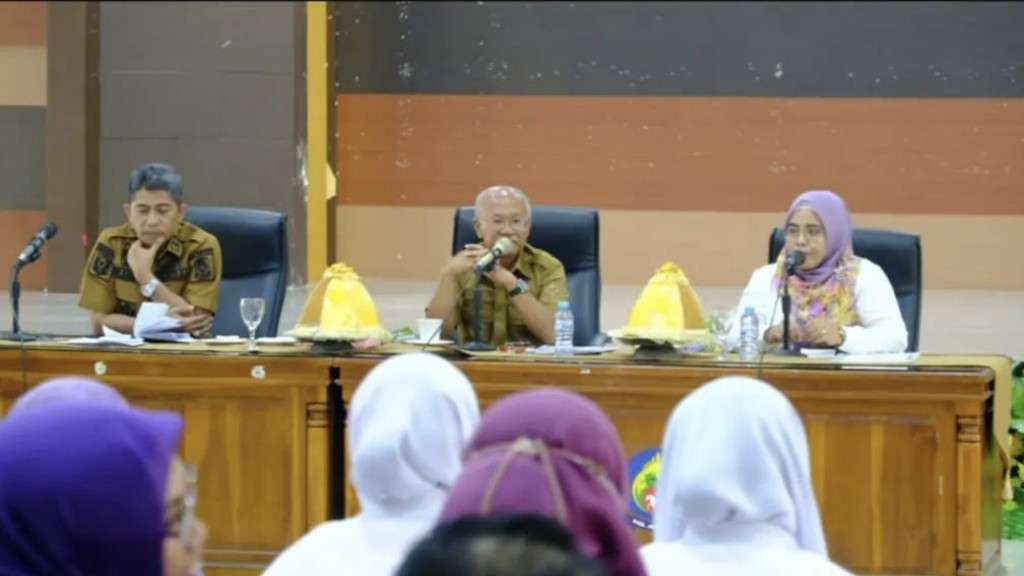 Bupati Jeneponto Terima Siswi MTsN 2 Peraih 6 Juara Lomba Robotik Tingkat Internasional